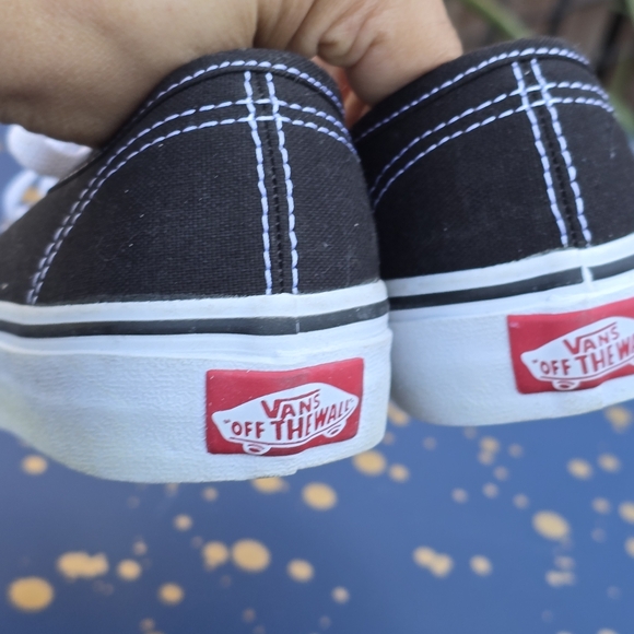 Vans Kids White Canvas Sneakers Sz 2 - Picture 4 of 7